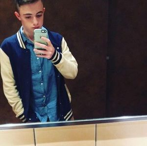 Meet your Posher, Raphael